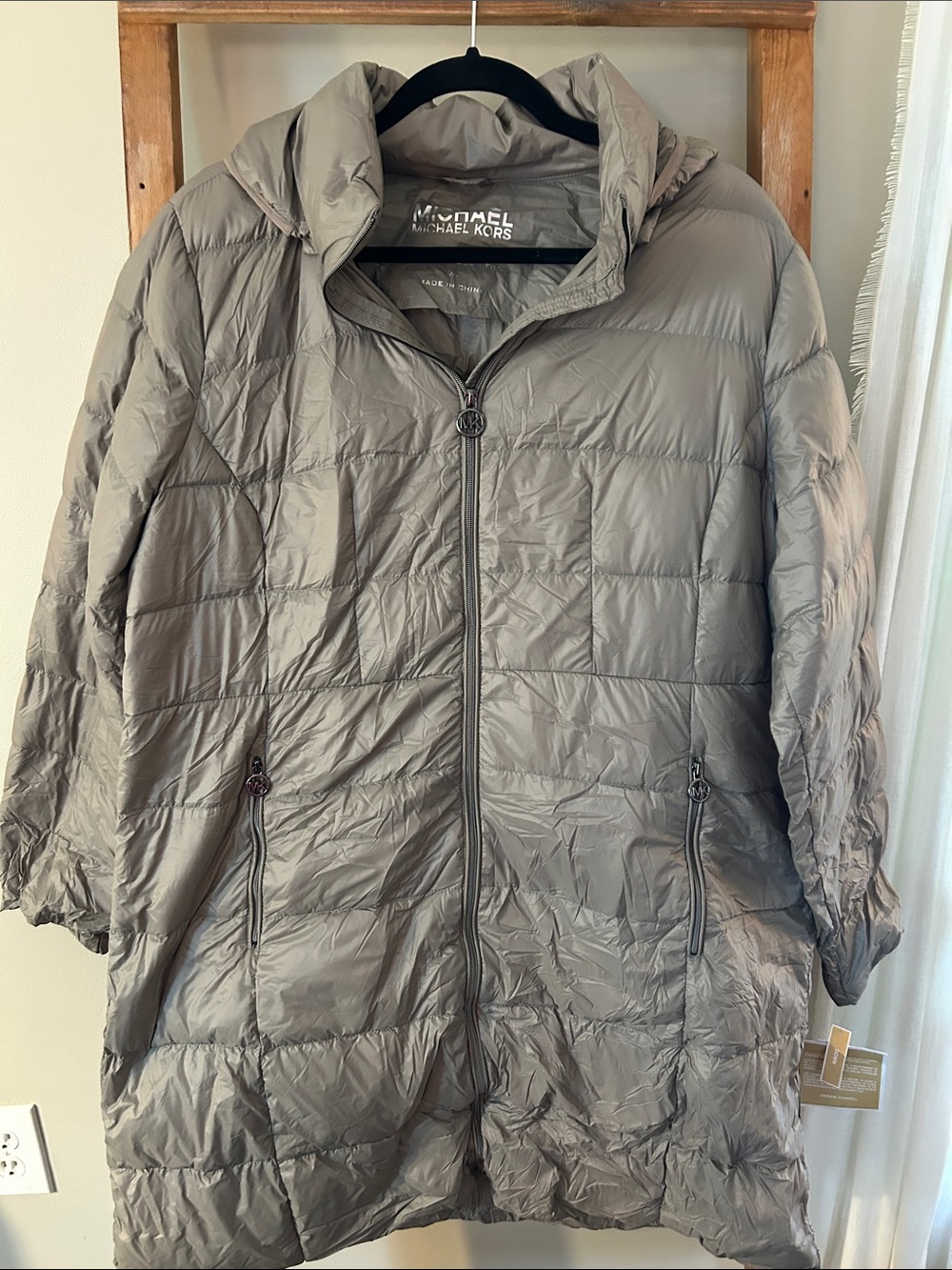 Michael Kors Taupe Lightweight Packable Puffer Coat with Hood - New with tags